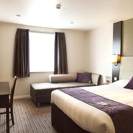 Premier Inn London Brixton Extérieur photo