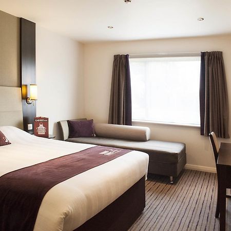 Premier Inn London Brixton Extérieur photo
