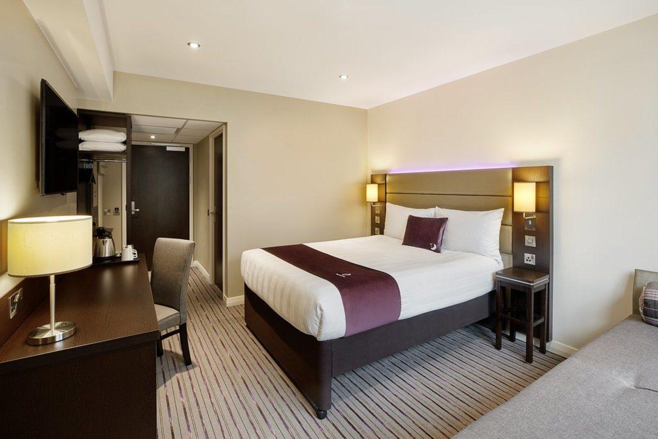 Premier Inn London Brixton Extérieur photo