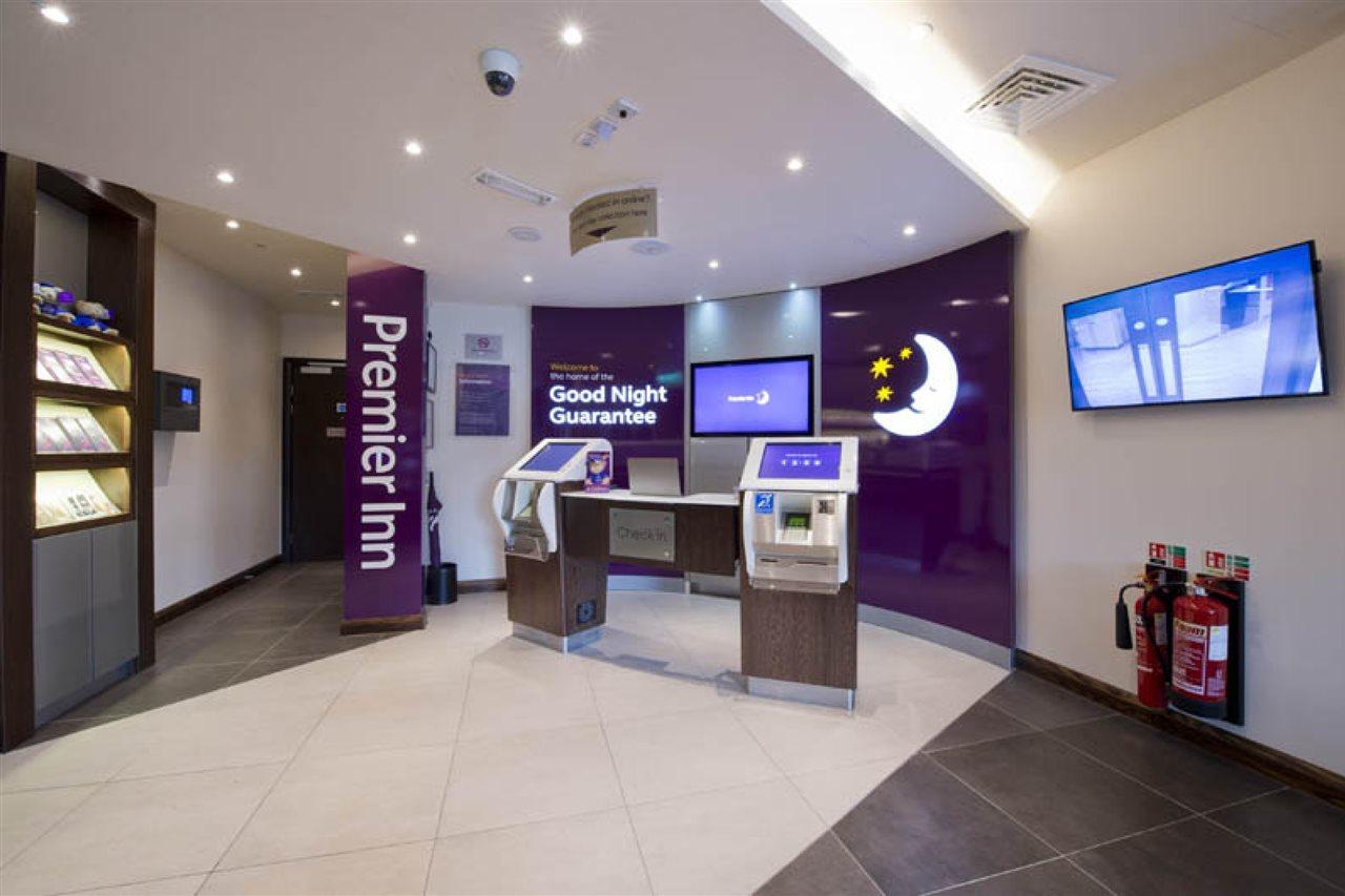 Premier Inn London Brixton Extérieur photo