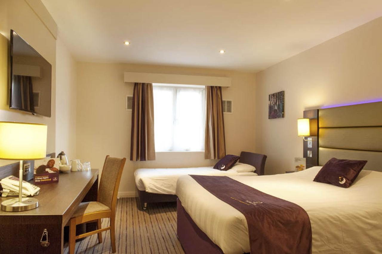 Premier Inn London Brixton Extérieur photo