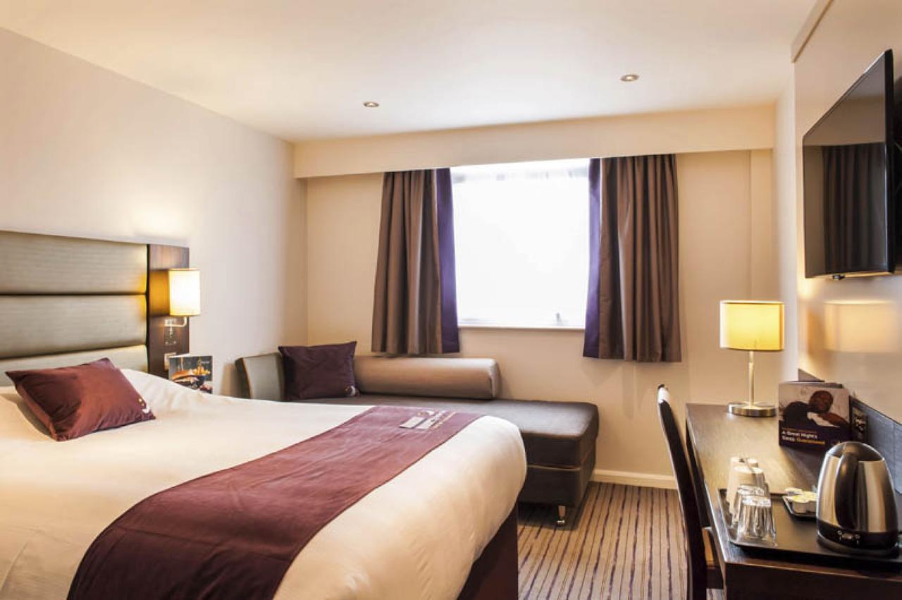Premier Inn London Brixton Extérieur photo