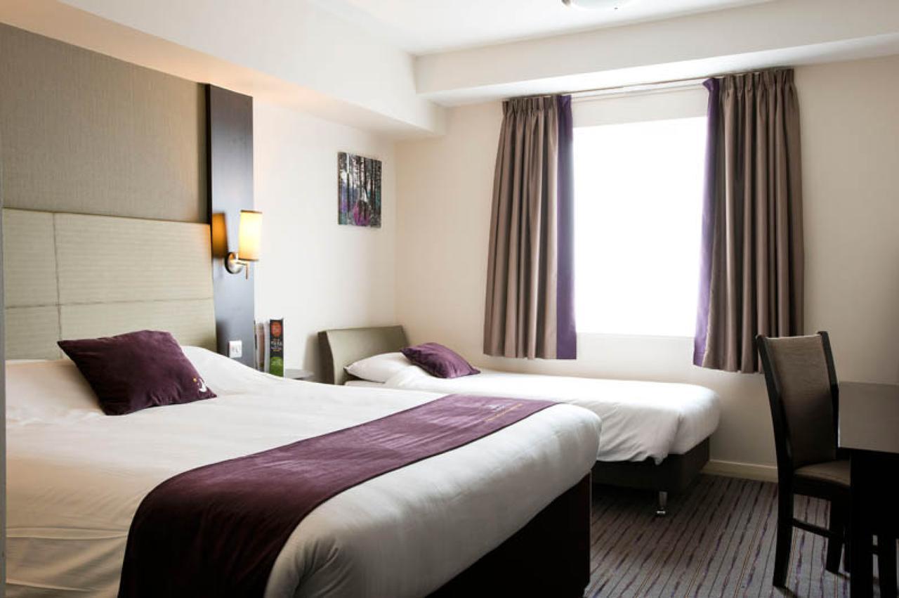 Premier Inn London Brixton Extérieur photo