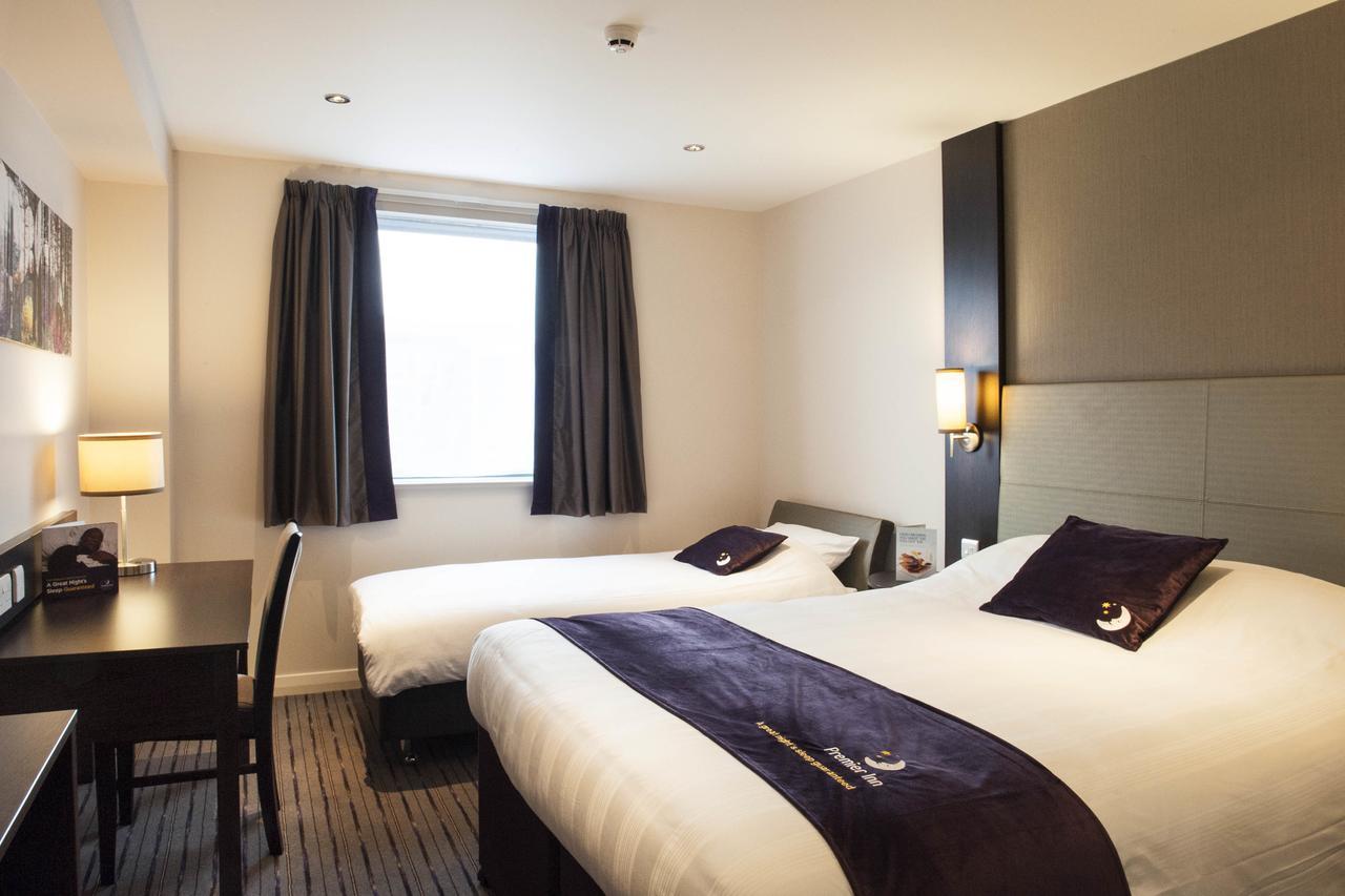 Premier Inn London Brixton Extérieur photo