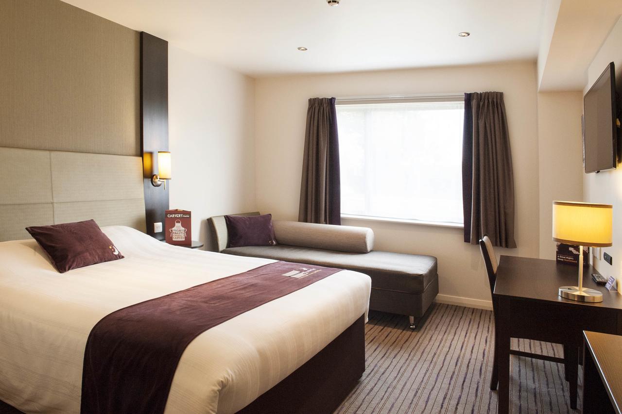 Premier Inn London Brixton Extérieur photo