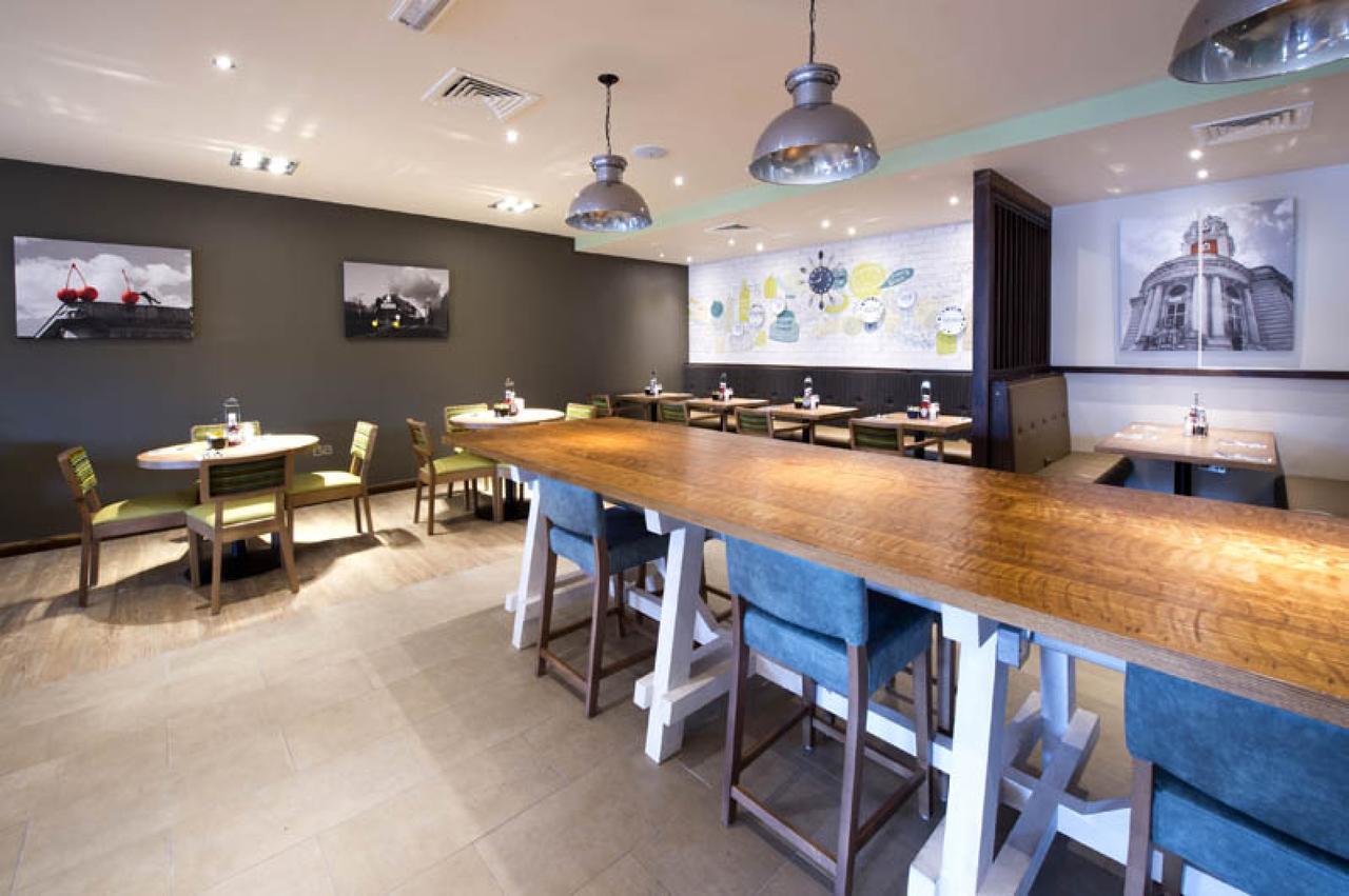 Premier Inn London Brixton Extérieur photo